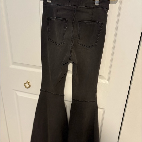 Women's Black Flared Jeans - Picture 3 of 5